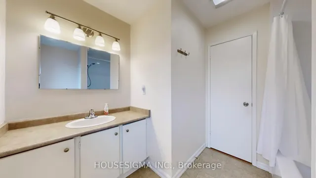 Additional image 24 of 86 Carisbrooke Crt