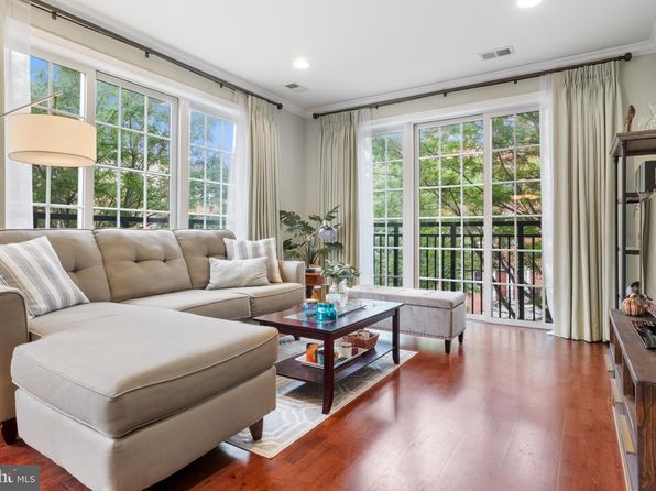 600 Commodore Ct UNIT 2615, Philadelphia, PA 19146
