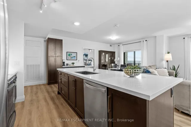 Additional image 13 of 30 Hamilton St Unit 703