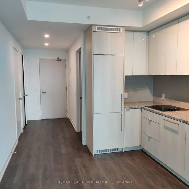 Additional image 3 of 115 Blue Jays Way Unit 3809