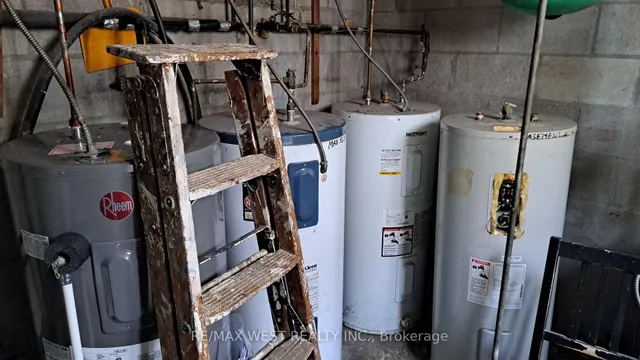 Additional image 11 of 2607-2609 Keele St