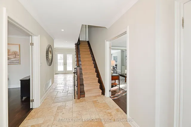 Additional image 8 of 163 Martin Grove Rd