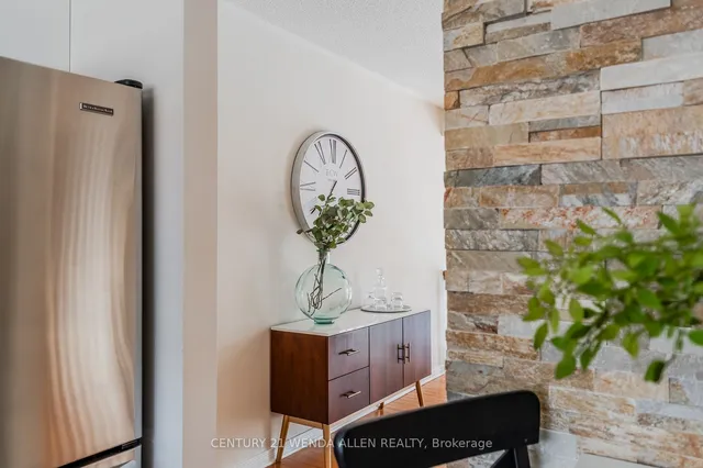 Additional image 21 of 3395 Cliff Rd Unit 102