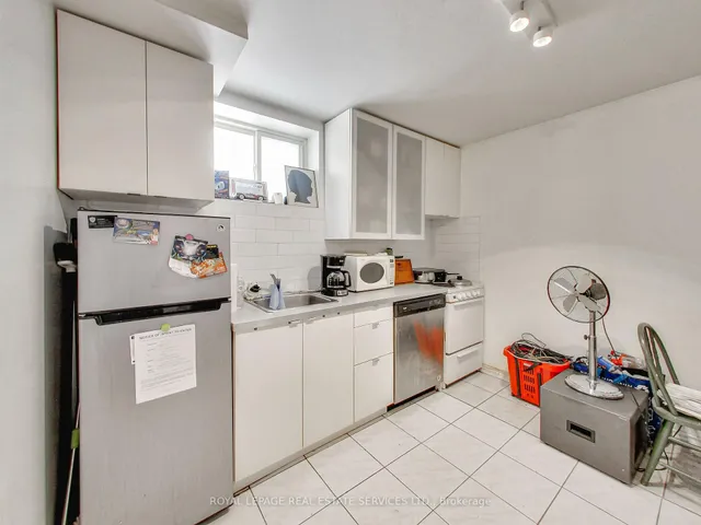 Additional image 32 of 197 Royal York Rd