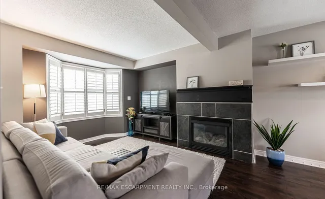 Additional image 5 of 1336 UPPER SHERMAN Ave Unit 7