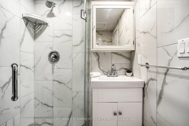 Additional image 40 of 21 Chatham St