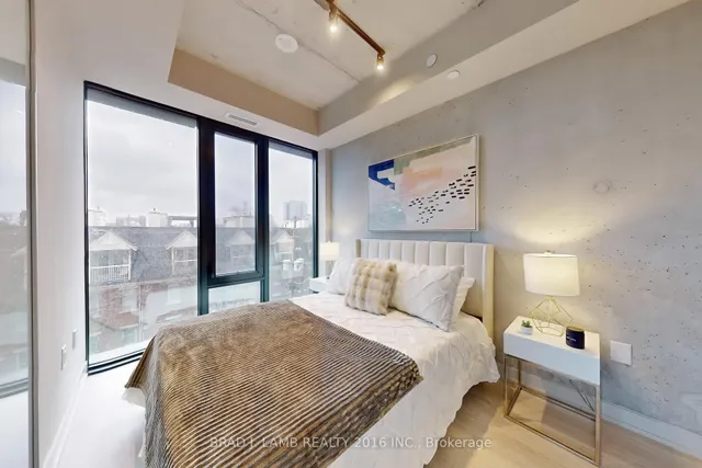 Additional image 18 of 195 McCaul St Unit 318