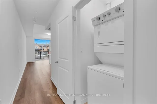 Additional image 5 of 460 Dundas St Unit 122