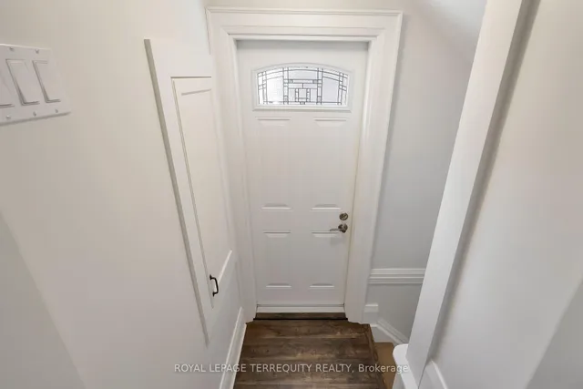 Additional image 40 of 489 Glenlake Ave