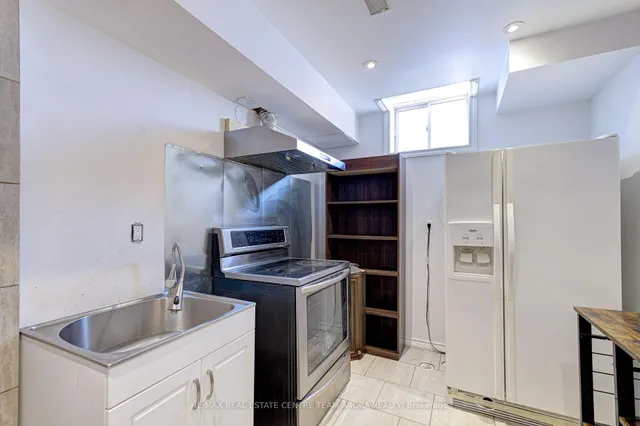 Additional image 38 of 23 Berberis Cres