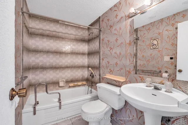 Additional image 40 of 30 Allanhurst Dr Unit 607