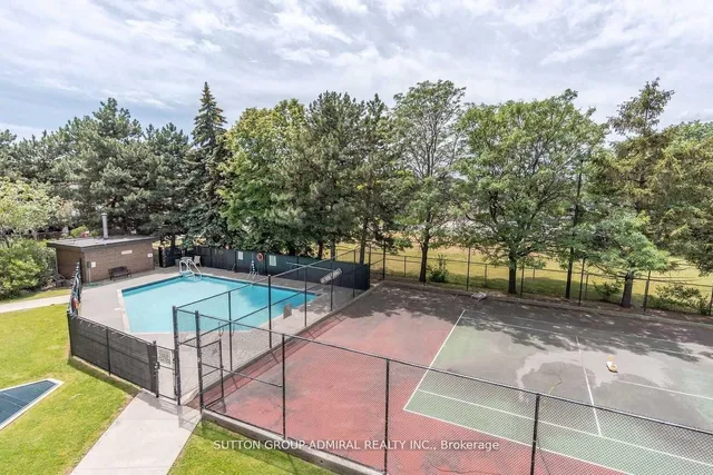 Additional image 27 of 150 Neptune Dr Unit PH05