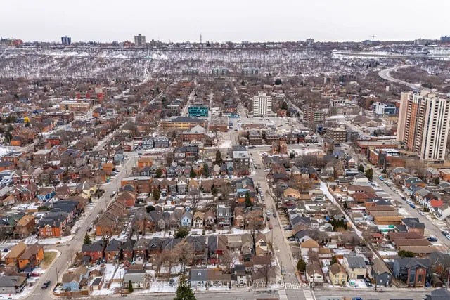 Additional image 40 of 439 KING WILLIAM St