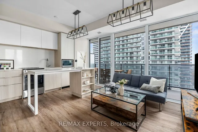 Additional image 6 of 70 Annie Craig Dr Unit 1609