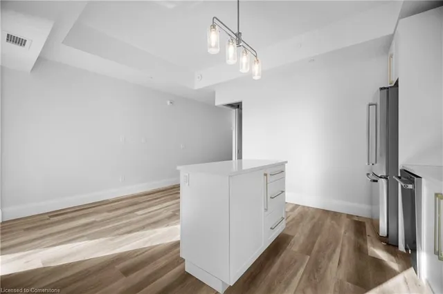 Additional image 24 of 51 David St Unit 204