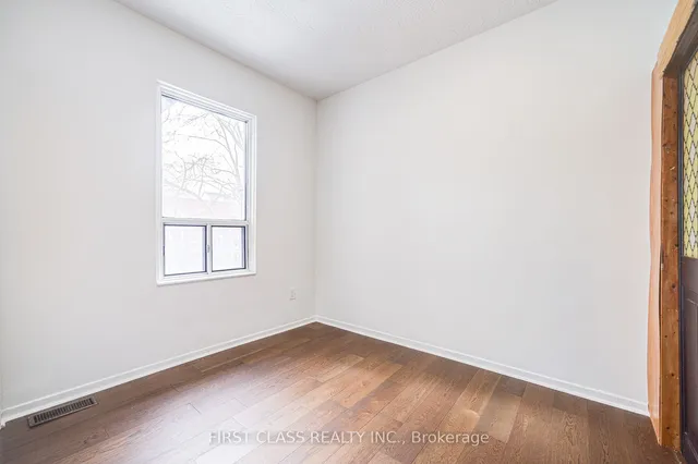 Additional image 36 of 3 Clinton Pl