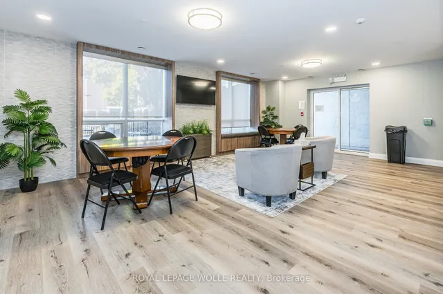 Additional image 29 of 399 Queen St Unit 210