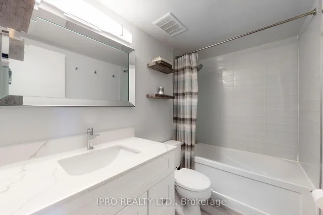 Additional image 18 of 11 Wincott Dr Unit 1111