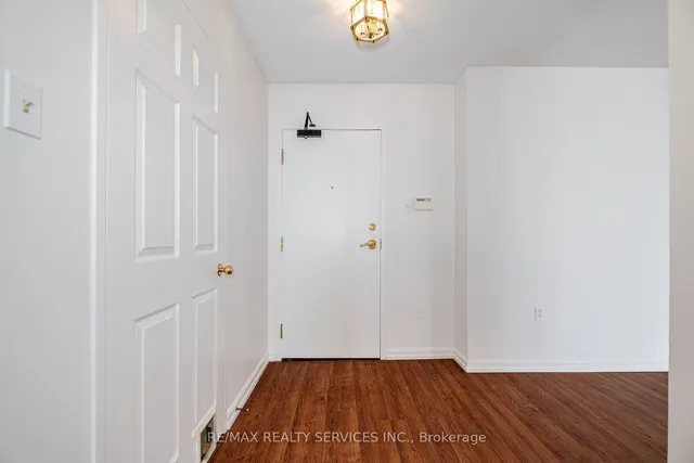 Additional image 9 of 20 Cherrytree Dr Unit 1210