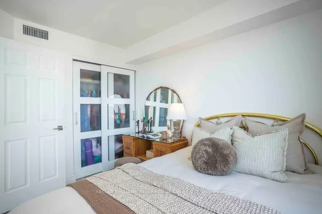 Additional image 31 of 5 Concorde Pl Unit 1609