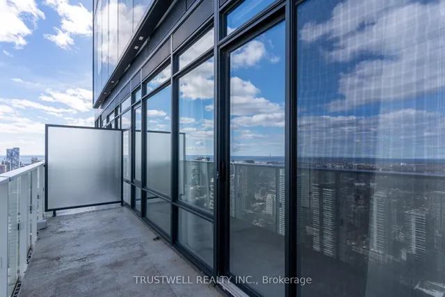 Additional image 13 of 501 Yonge St Unit 5208