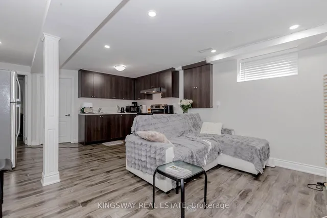 Additional image 27 of 1395 Tyneburn Cres