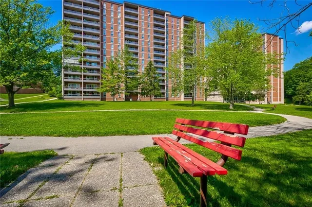 Additional image 46 of 1966 Main St Unit 402