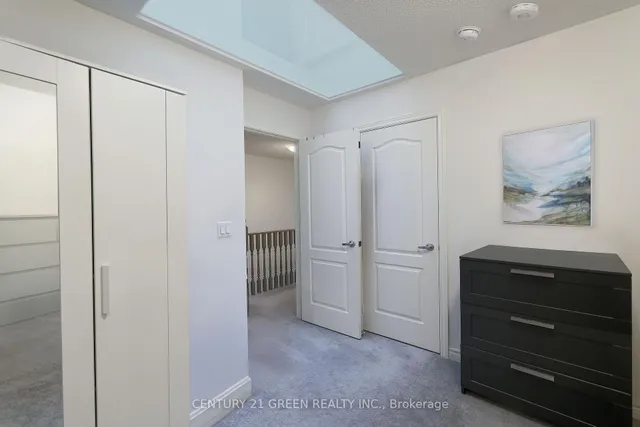 Additional image 24 of 467 Manhattan Common St