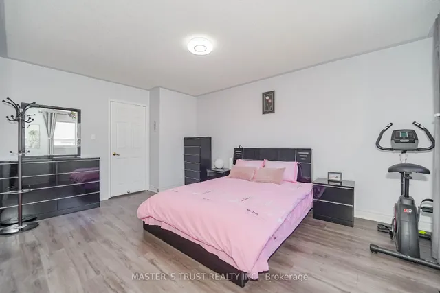 Additional image 11 of 40 Rochefort Dr