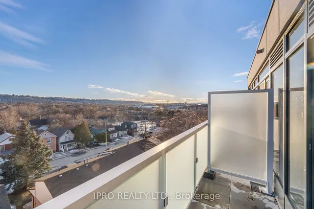 Additional image 21 of 415 Main St Unit 606