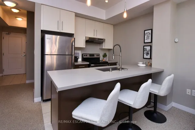 Additional image 18 of 90 Charlton Ave Unit 210