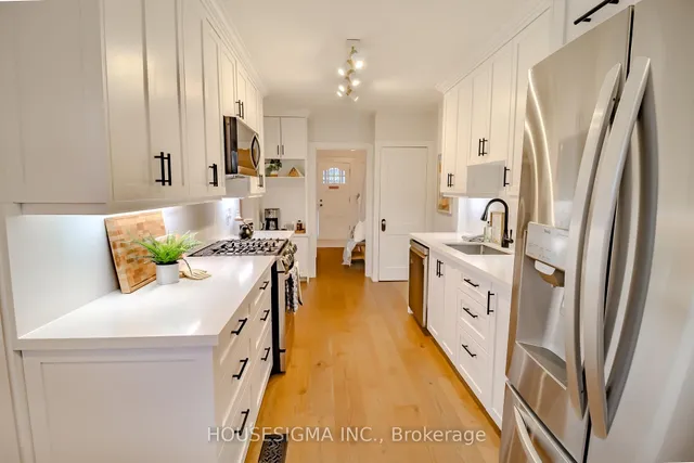 Additional image 19 of 149 Queensdale Ave