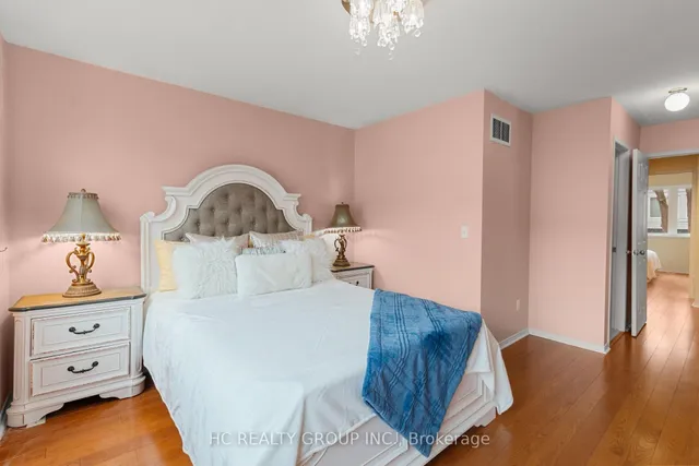 Additional image 15 of 83 Mondeo Dr Unit 535