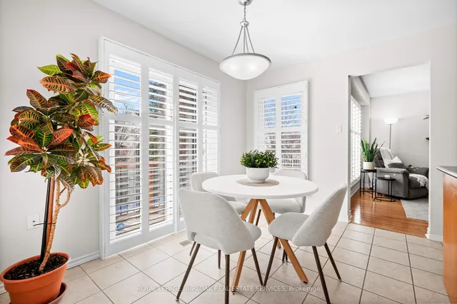 Additional image 13 of 3264 Mead Cres