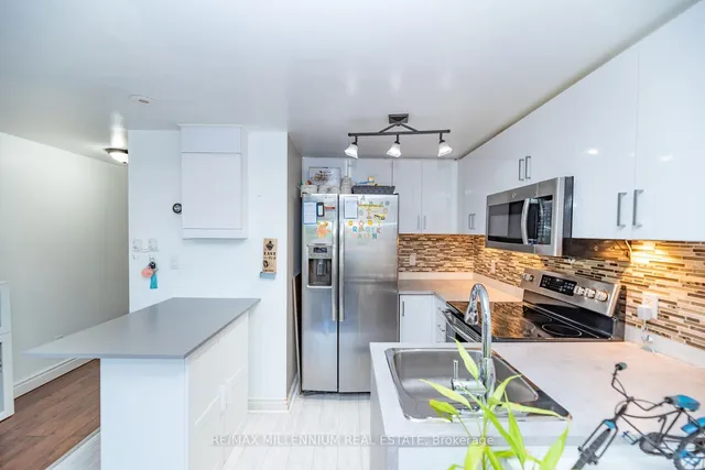 Additional image 13 of 3045 Finch Ave Unit 2093