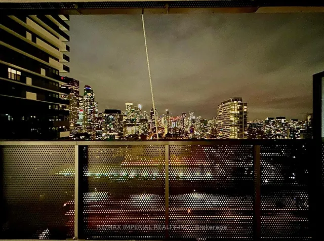 Additional image 11 of 138 Downes St Unit 2802