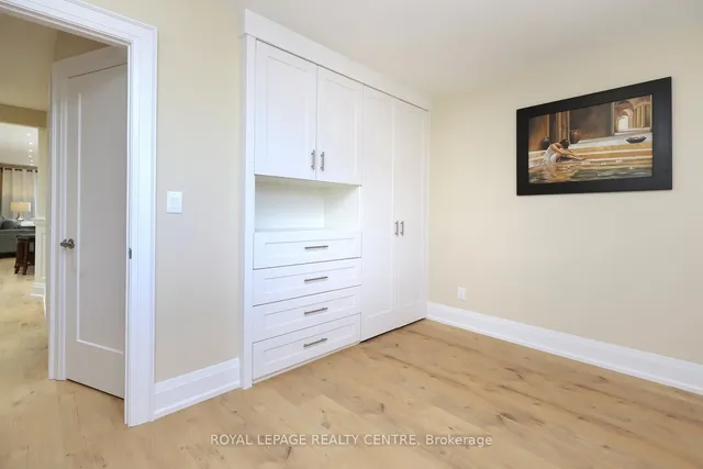 Additional image 23 of 55 Flora Dr