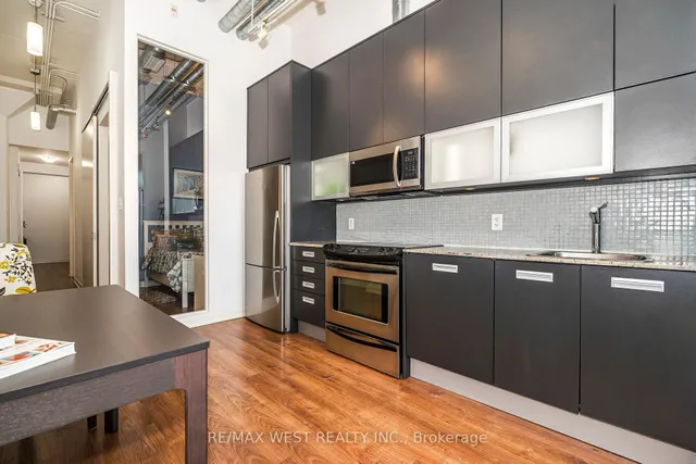 Additional image 23 of 380 Macpherson Ave Unit 333