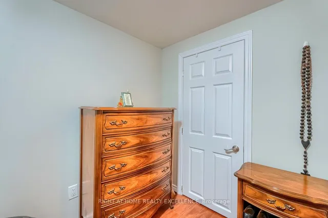 Additional image 32 of 24 Flowertown Ave