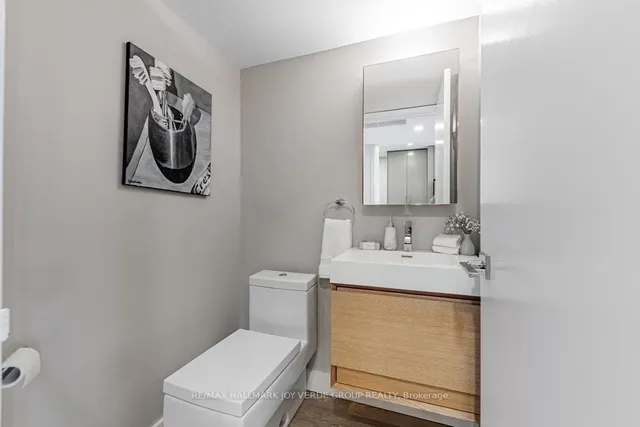 Additional image 17 of 40 Oaklands Ave Unit 335