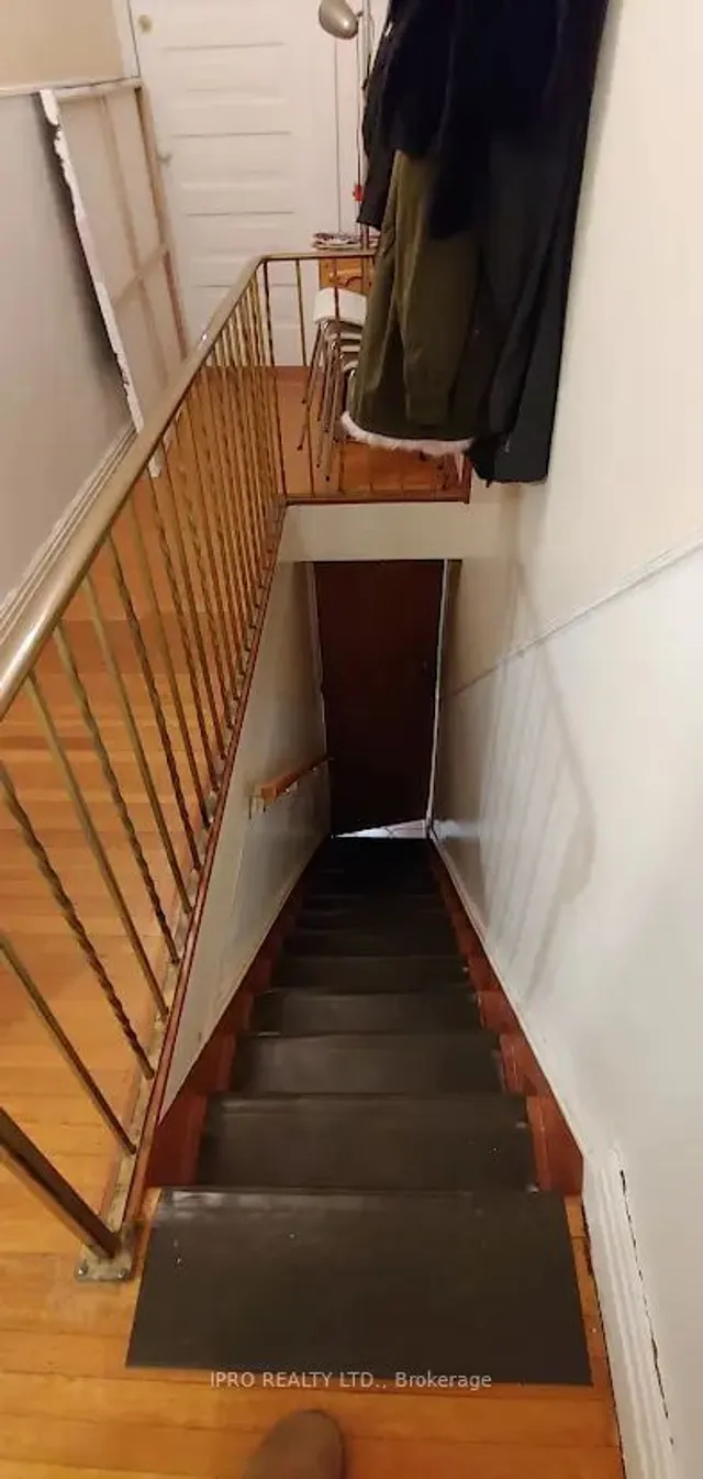 Additional image 10 of 1314 Dupont St