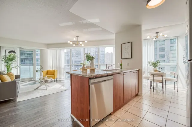 Additional image 14 of 30 Grand Trunk Cres Unit 1211