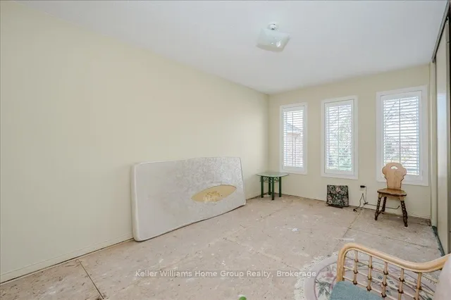 Additional image 25 of 83 Lord Simcoe Dr