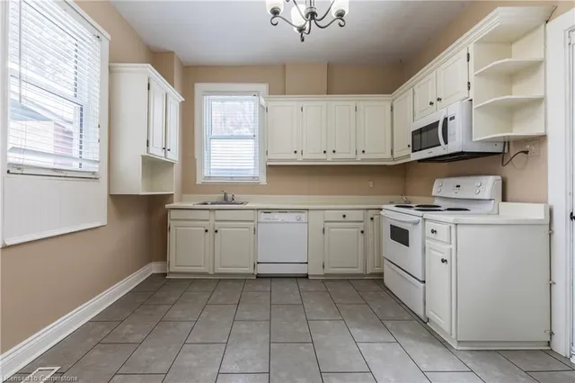 Additional image 20 of 280 Bold St