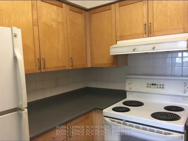 Additional image 9 of 35 Finch Ave Unit PH 201