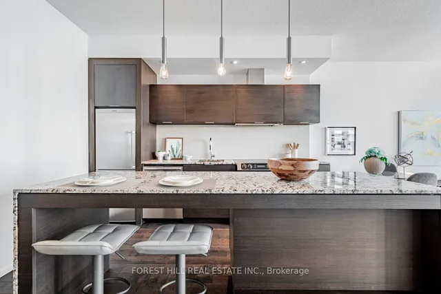 Additional image 6 of 8 Charlotte St Unit 905