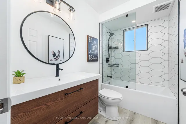 Additional image 26 of 130 Bastille St