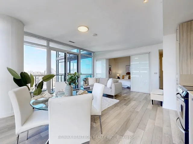 Additional image 11 of 290 Adelaide St Unit 3704