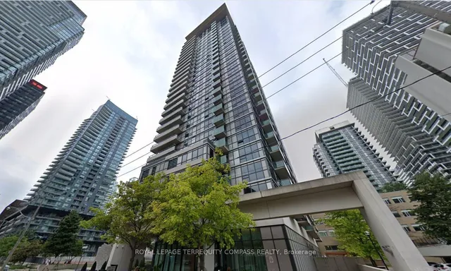 70 Roehampton Ave Unit 1912