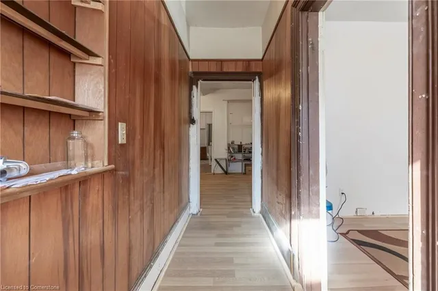 Additional image 4 of 227 Wellington St